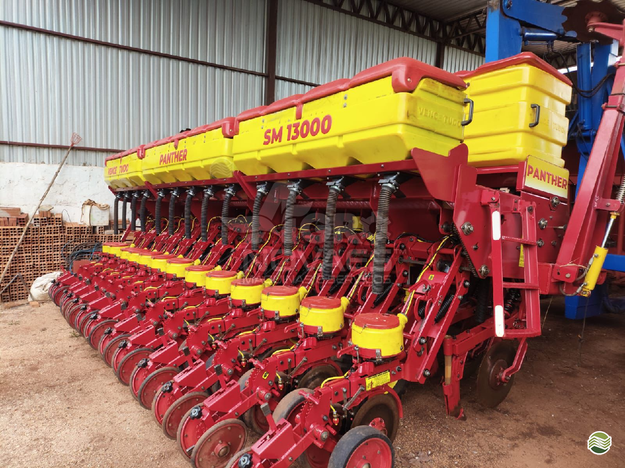 PLANTADEIRA VENCE TUDO PANTHER SM 13000 Agro Novaes Máquinas Agrícolas FERNANDOPOLIS SÃO PAULO SP